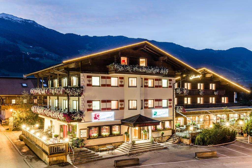 Hotel Standlhof Zillertal Uderns Exterior foto